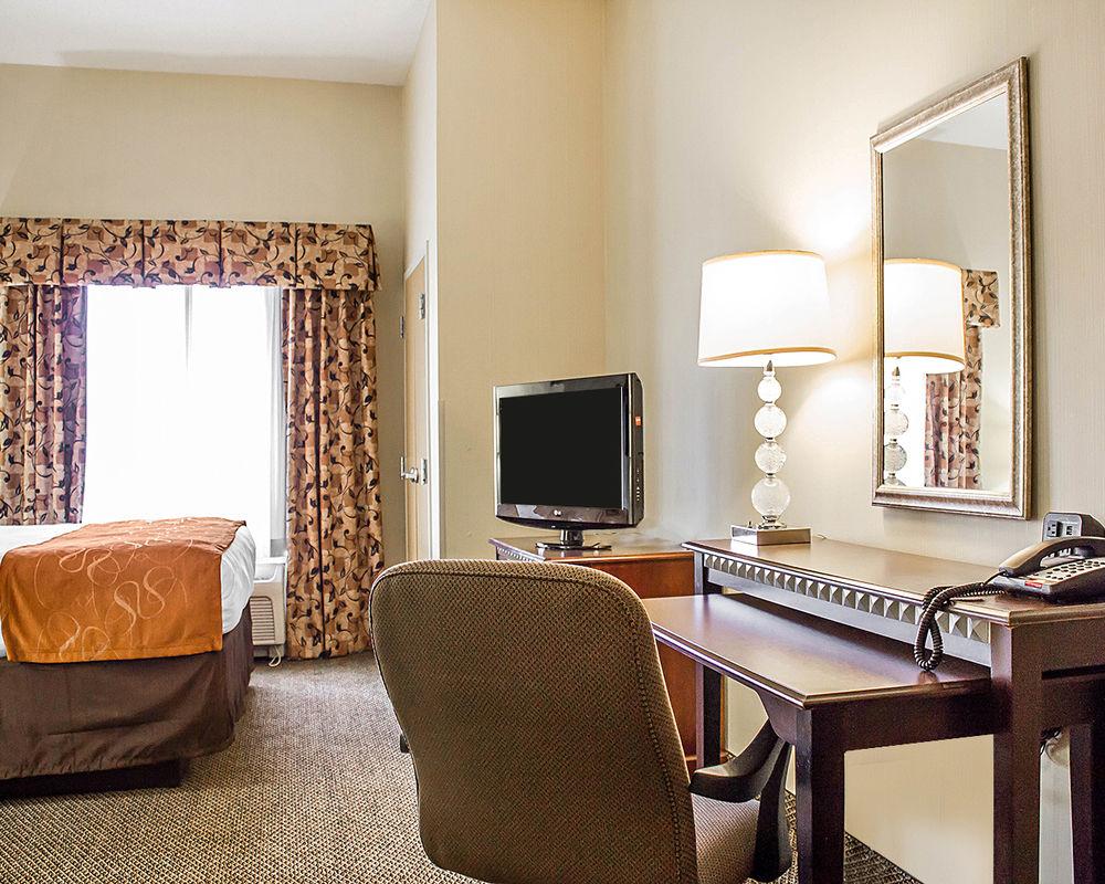 Holiday Inn - Cheshire - Southington By Ihg Esterno foto