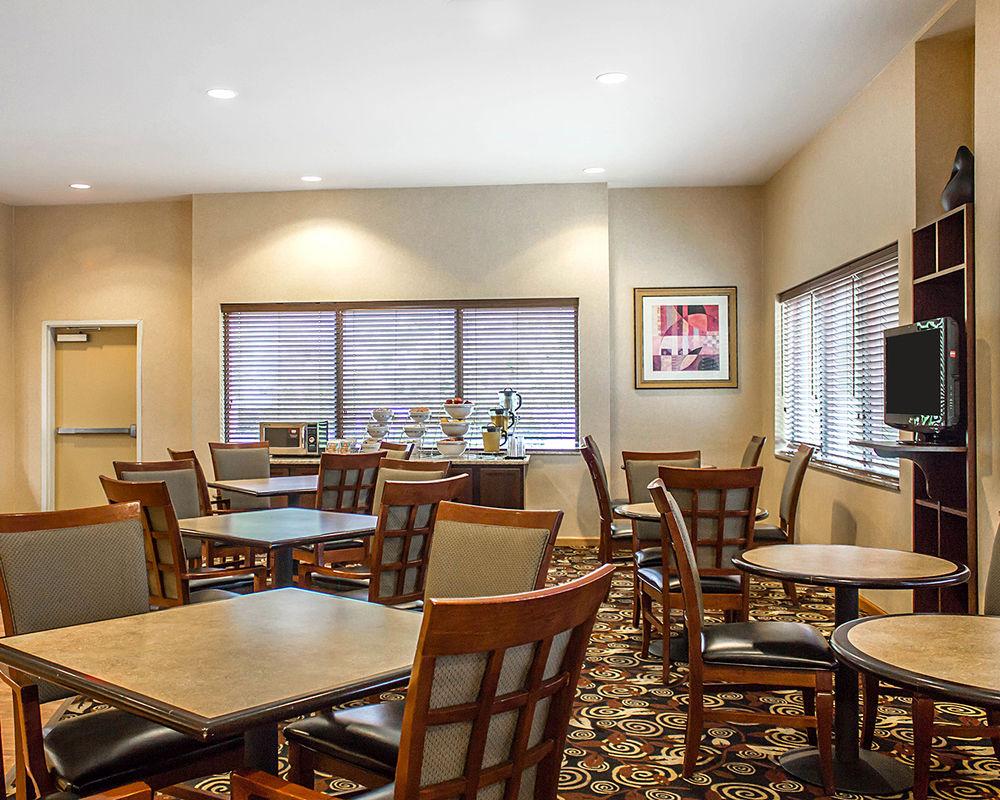 Holiday Inn - Cheshire - Southington By Ihg Esterno foto